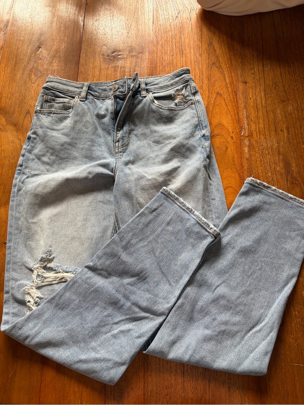 American Eagle Outfitters Light Blue Denim Jeans